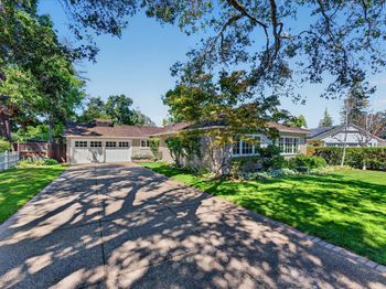 1032 Riverside Drive