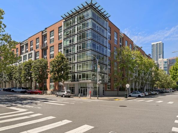 Undisclosed Address #ML82042694, San Francisco CA 94107
