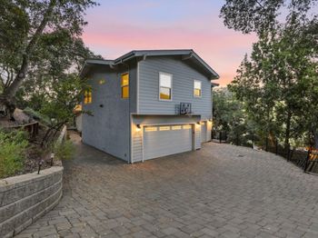 2981 Holiday Court