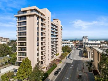 20 W 3rd Avenue