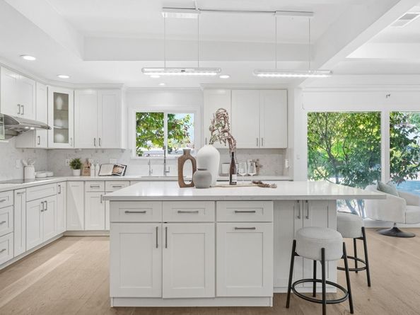 592 Sunnymount Avenue, Sunnyvale CA 94087