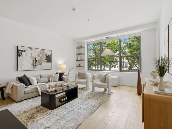 1001 46th Street 212, Emeryville CA 94608