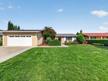 6098 Calle Esperanza