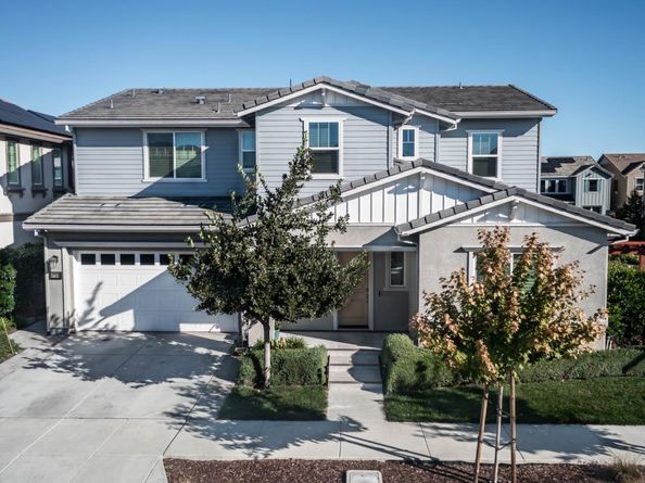6736 Grasshopper Avenue, Newark CA 94560