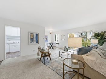 934 Peninsula Avenue