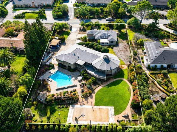 300 Ridgeway Road, Woodside CA 94062