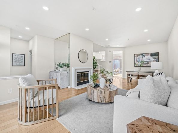 1163 La Rochelle Terrace F, Sunnyvale CA 94089