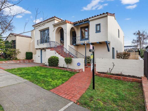 220 Palm Avenue, Millbrae CA 94030