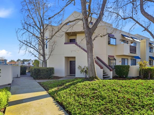 139 Shorebird Circle, Redwood City CA 94065