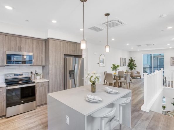 549 Yale Way, San Jose CA 95117