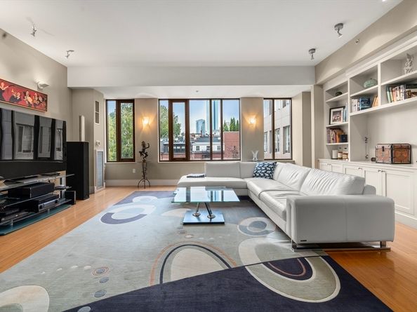 1313 Washington St 330, Boston MA 02118