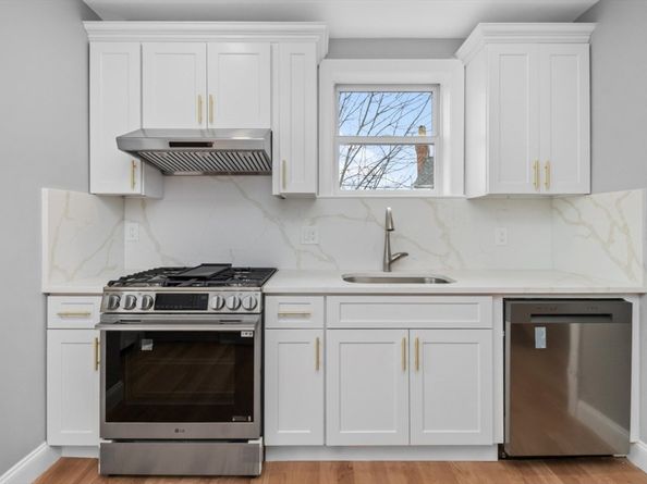 66 Stanley St 3, Boston MA 02125