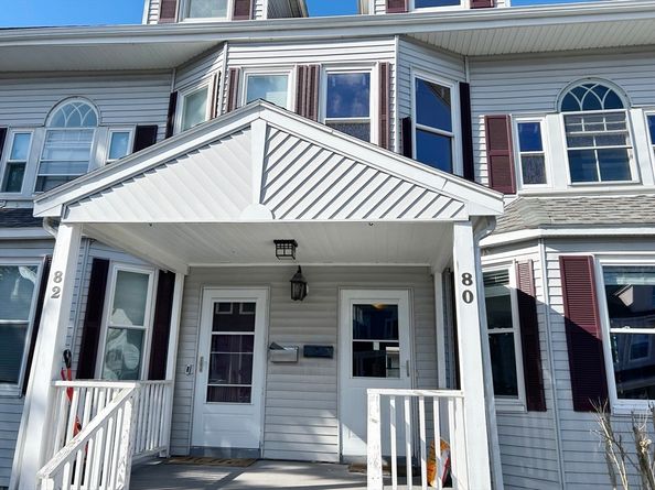 80 Linden St 80, Salem MA 01970