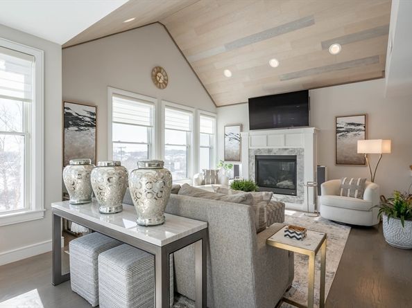 78 Thatcher Rd 6, Gloucester MA 01930