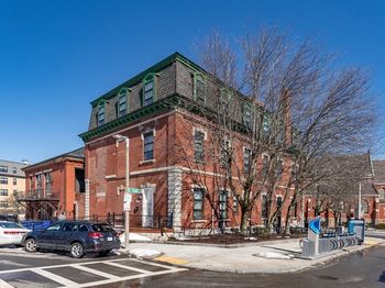 409 Dudley Street