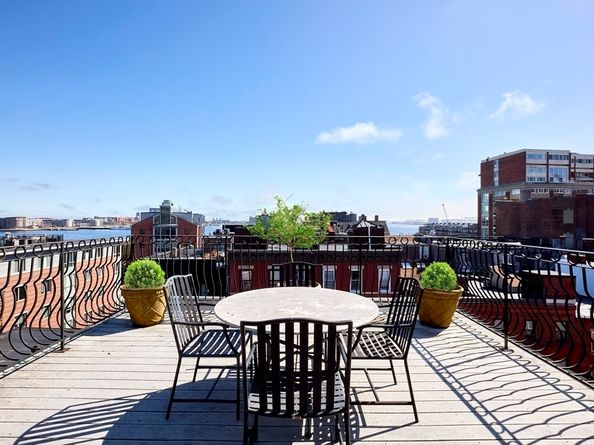 290 North St 4, Boston MA 02113