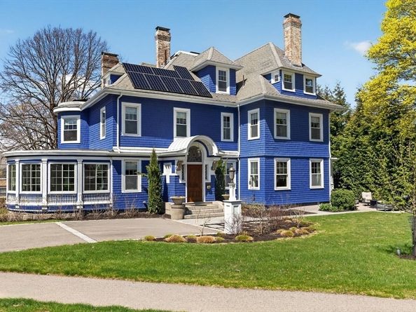 30 Magnolia Rd, Milton MA 02186