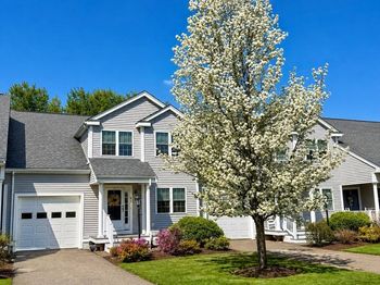 877 Auburnville Way