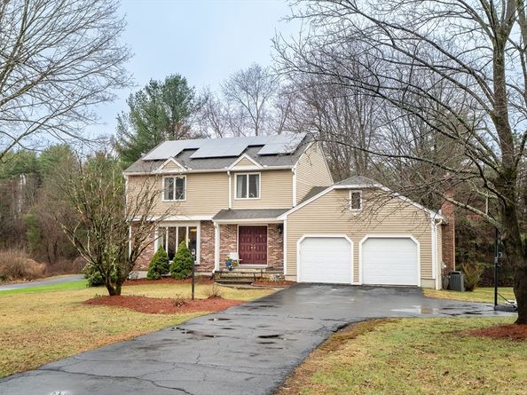 6 Flanagan Dr, Framingham MA 01701