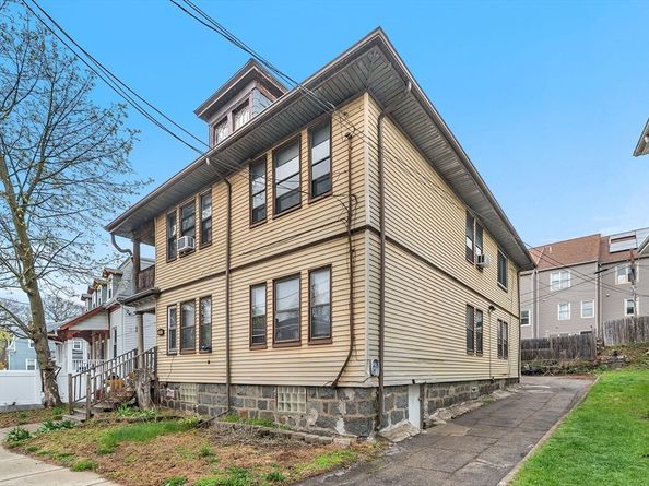 69 Glendale St, Boston MA 02125