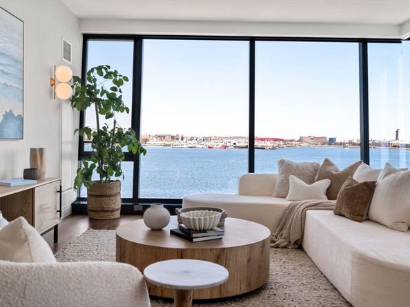 300 Pier 4 Blvd 6D, Boston MA 02110