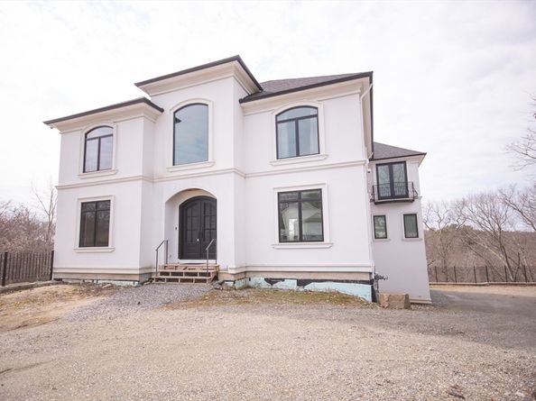 12 Gianna Drive, Saugus MA 01906