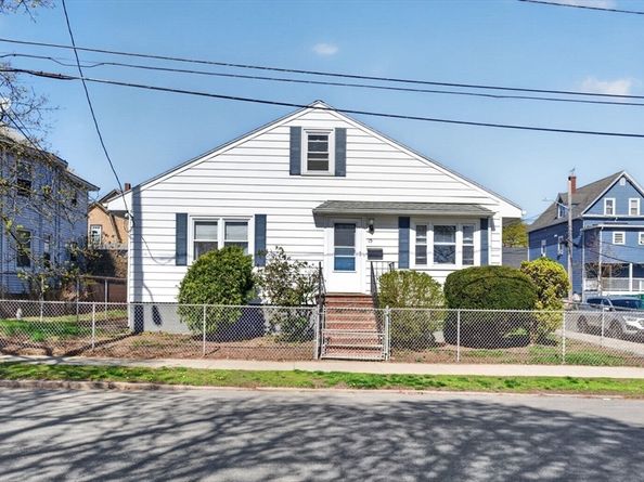 15 Tracy Ave, Lynn MA 01902