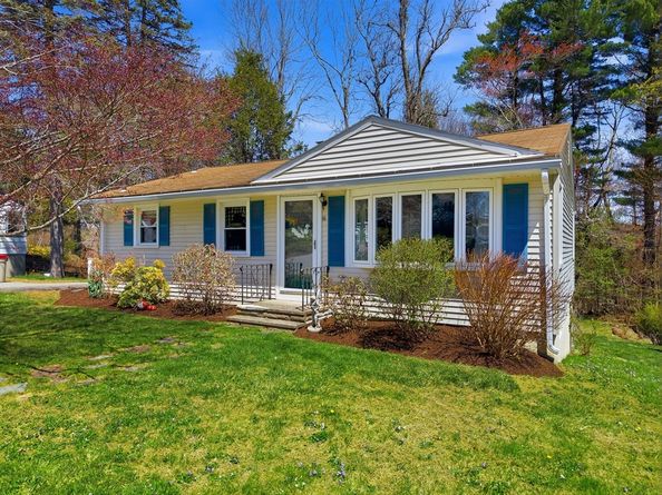 16 Monterey Dr, Leicester MA 01611