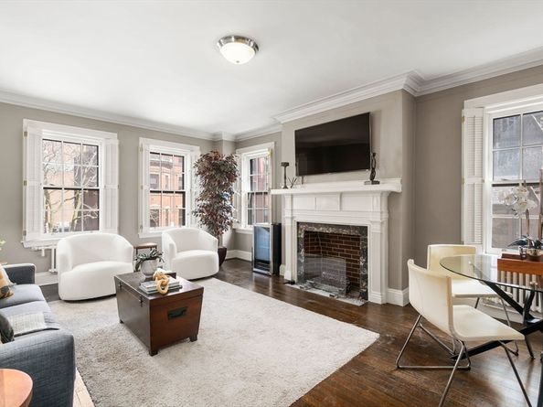 50 Commonwealth Avenue 404, Boston MA 02116