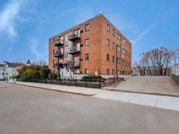 39 Crescent Ave