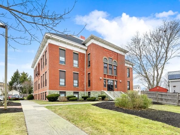 181 North St 105, Salem MA 01970