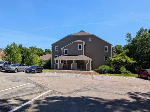 182 Heritage Dr 182, Northbridge MA 01588