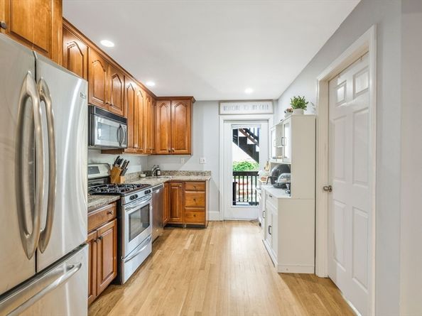 129 M St 1, Boston MA 02127
