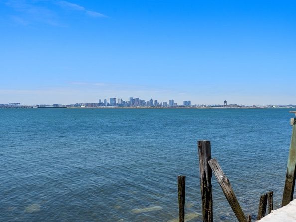 52 Pebble Ave, Winthrop MA 02152