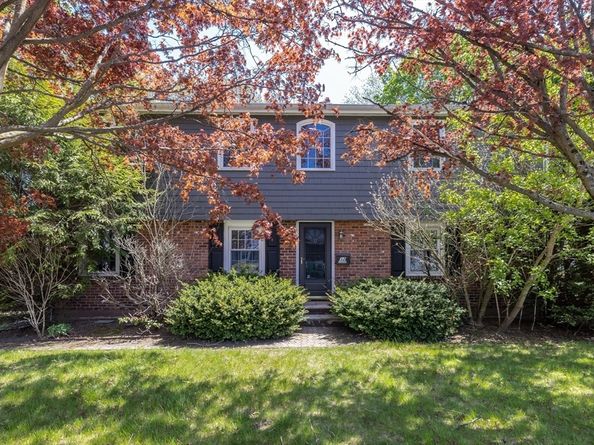 32 Smith Ave, Newton MA 02465