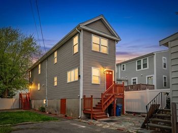 15 Rear Argyle St