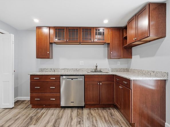 68 Western Ave, Lynn MA 01904