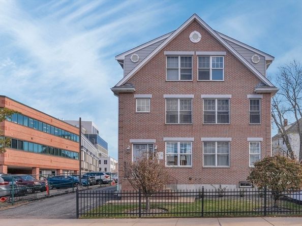 287 Everett St. 1, Boston MA 02134