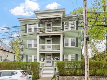700 Metropolitan Ave