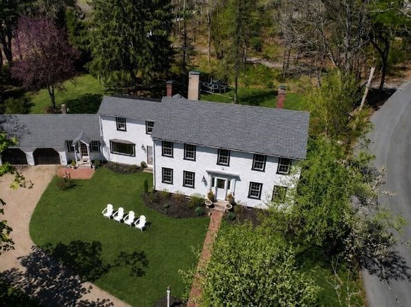 375 Linebrook Rd, Ipswich MA 01938