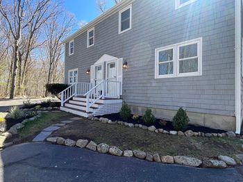 176 Main St