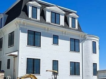 244 L St