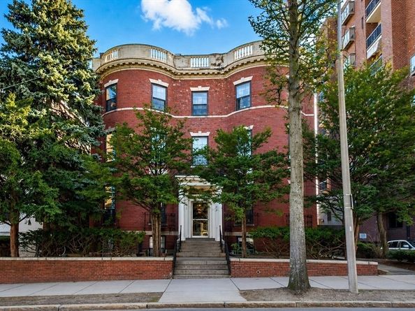 1253 Beacon Street C3, Brookline MA 02446