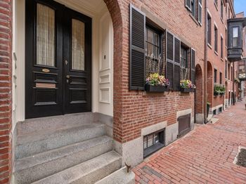 14 Pinckney Street