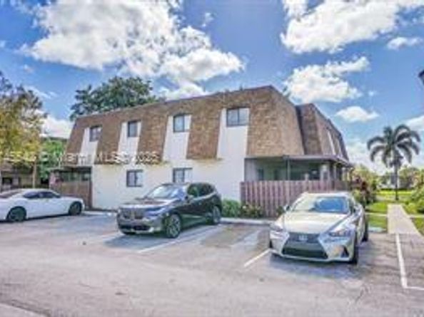 129 San Remo Blvd, North Lauderdale FL 33068