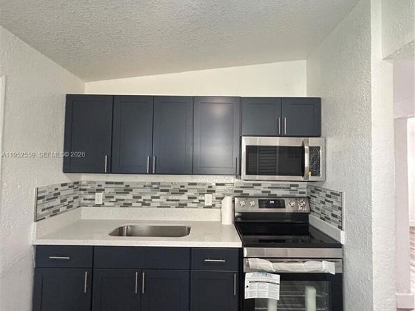 1582 NW 5th Ave, Pompano Beach FL 33060