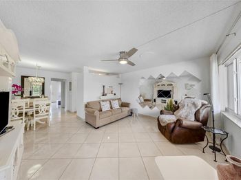 1015 SW 11th Ave