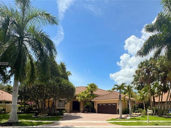 375 Sabal Way, Weston FL 33326