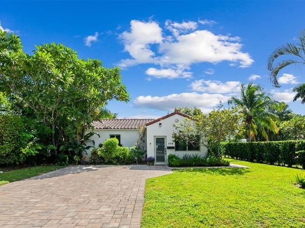 520 SW 12th Ct, Fort Lauderdale FL 33315