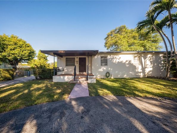 2725 SW 82nd Ave, Miami FL 33155